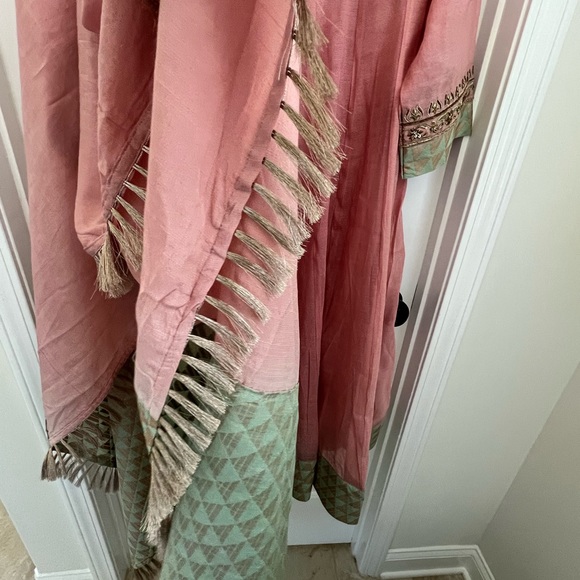 Pakistani branded Peshwas 3 piece - Picture 11 of 12